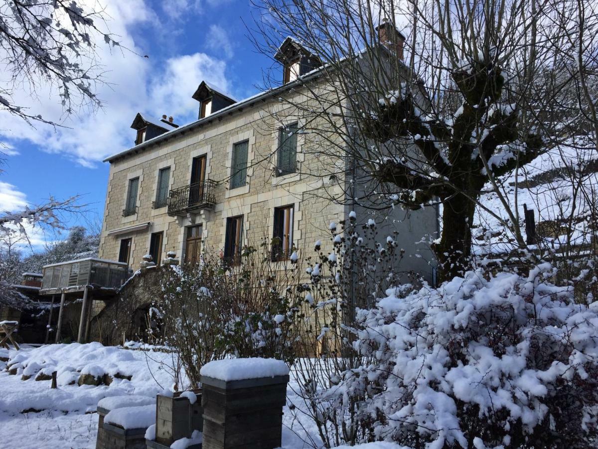 Aux Berges Du Coubisou Exterior foto