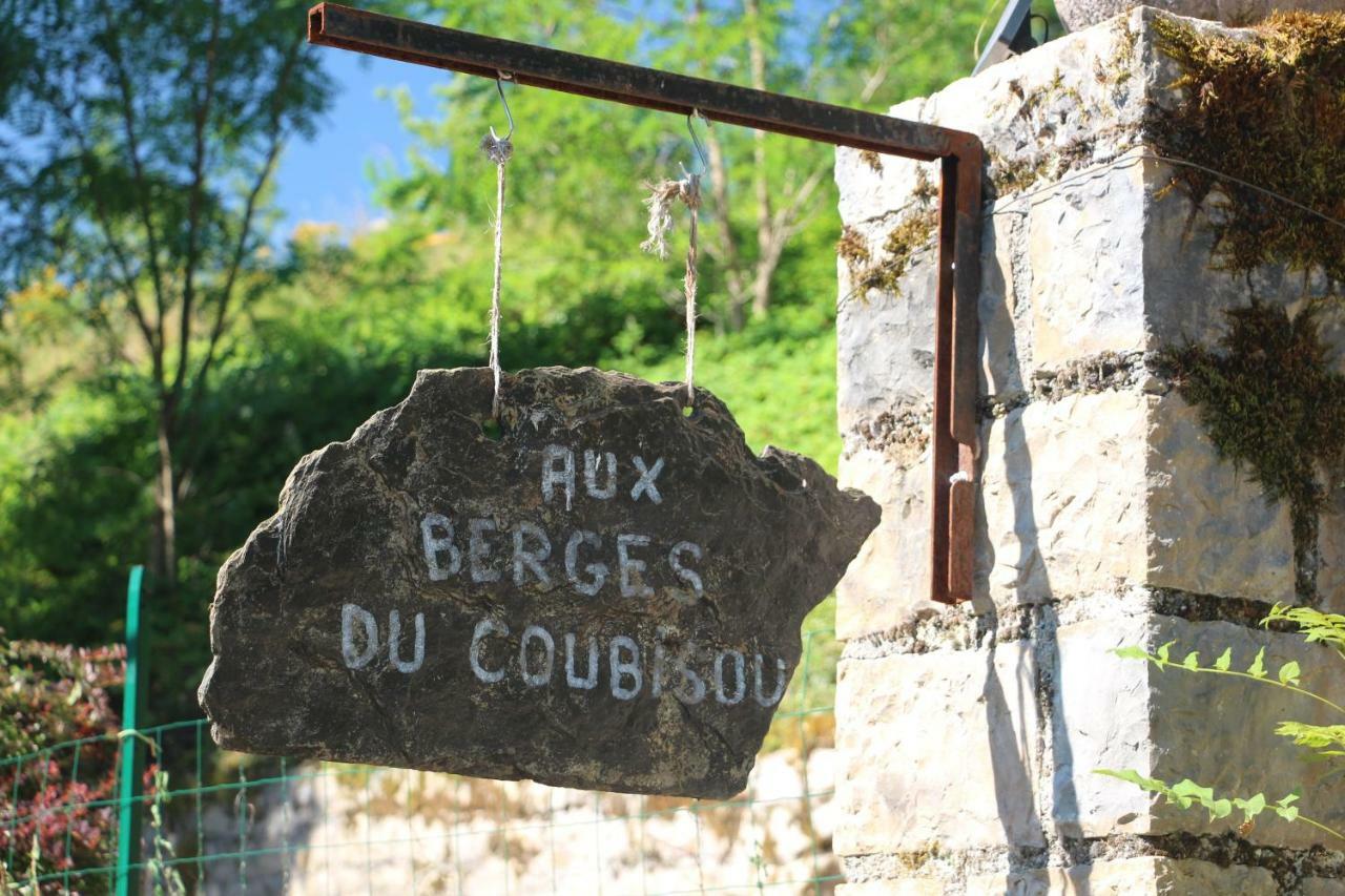 Aux Berges Du Coubisou Exterior foto